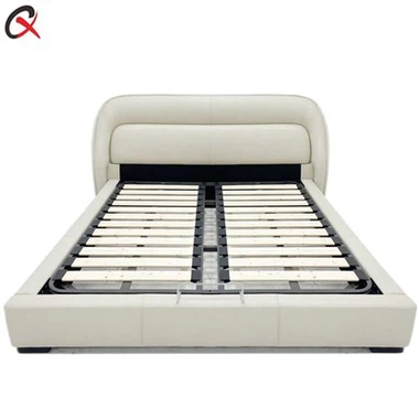 Llit de cuir blanc marfil